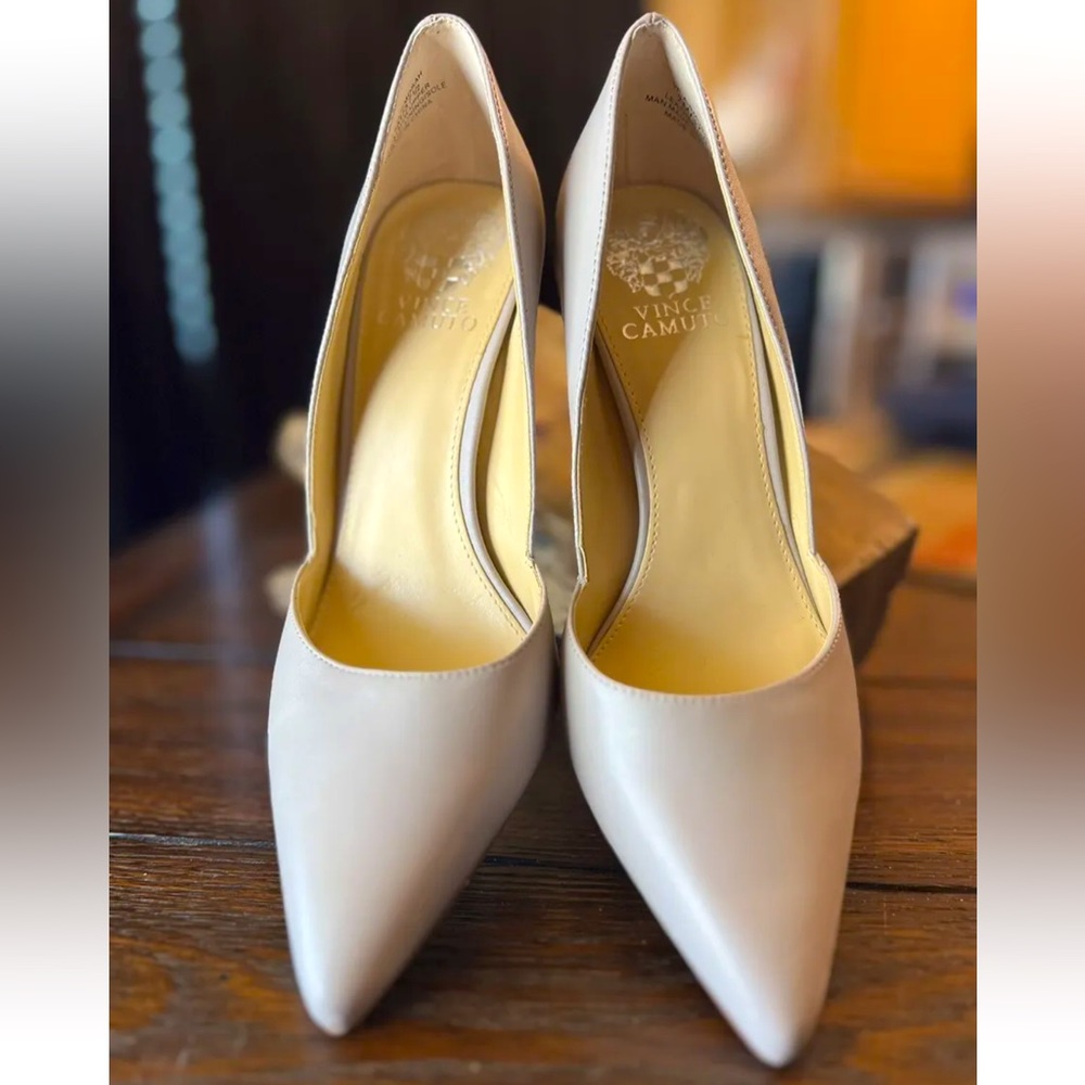 Light Gray Leather Stiletto Pump Heels Women’s US 7.5M | Vince Camuto